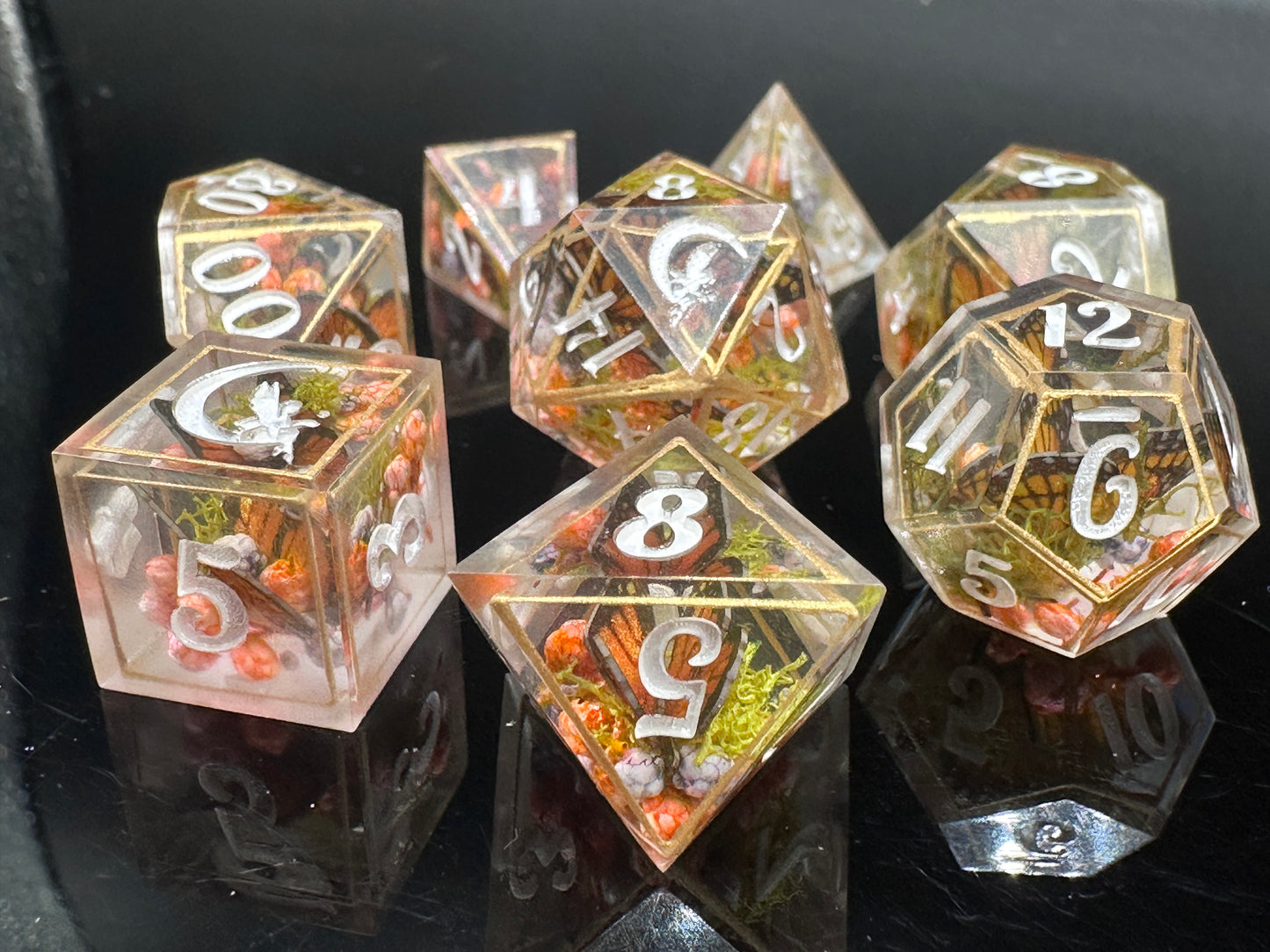 "Monarch Migration" 8Pc Terrarium Dice Set