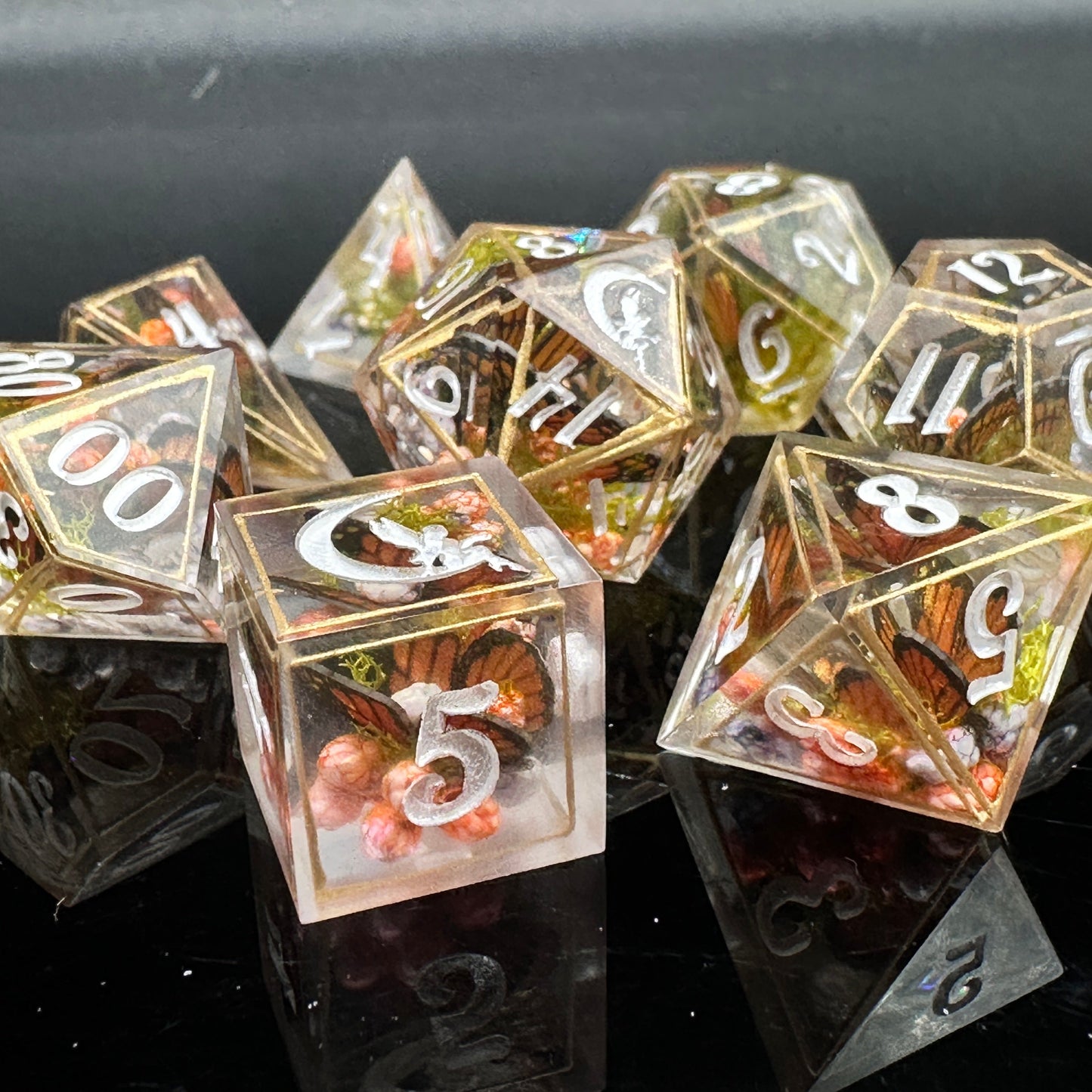 "Monarch Migration" 8Pc Terrarium Dice Set