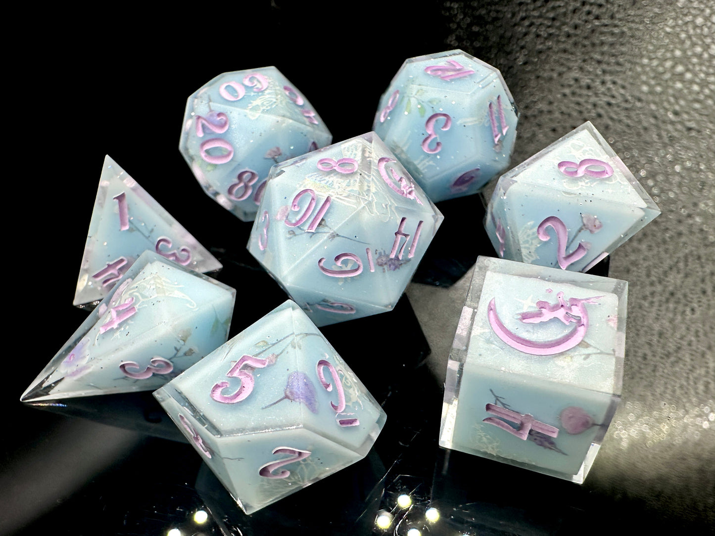 "Daphne" 8Pc Dice Set | Bridgerton-Inspired
