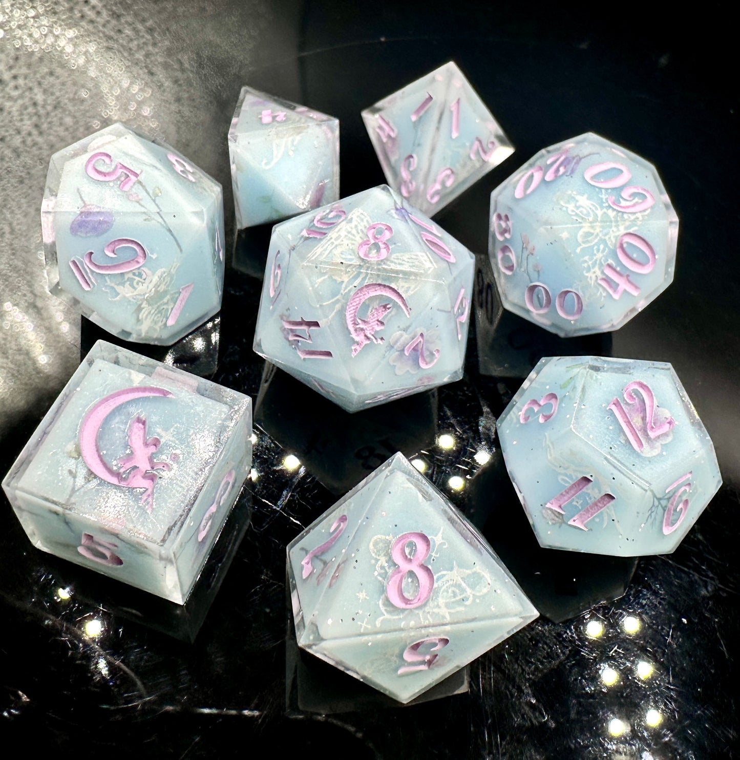 "Daphne" 8Pc Dice Set | Bridgerton-Inspired