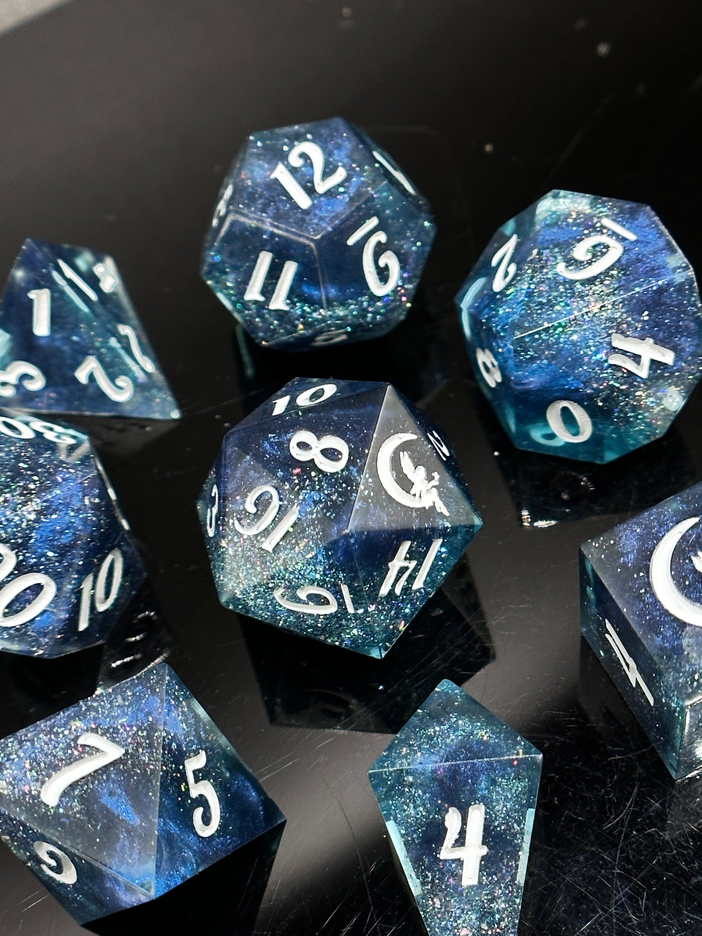 "Midnights" 8pc Dice Set