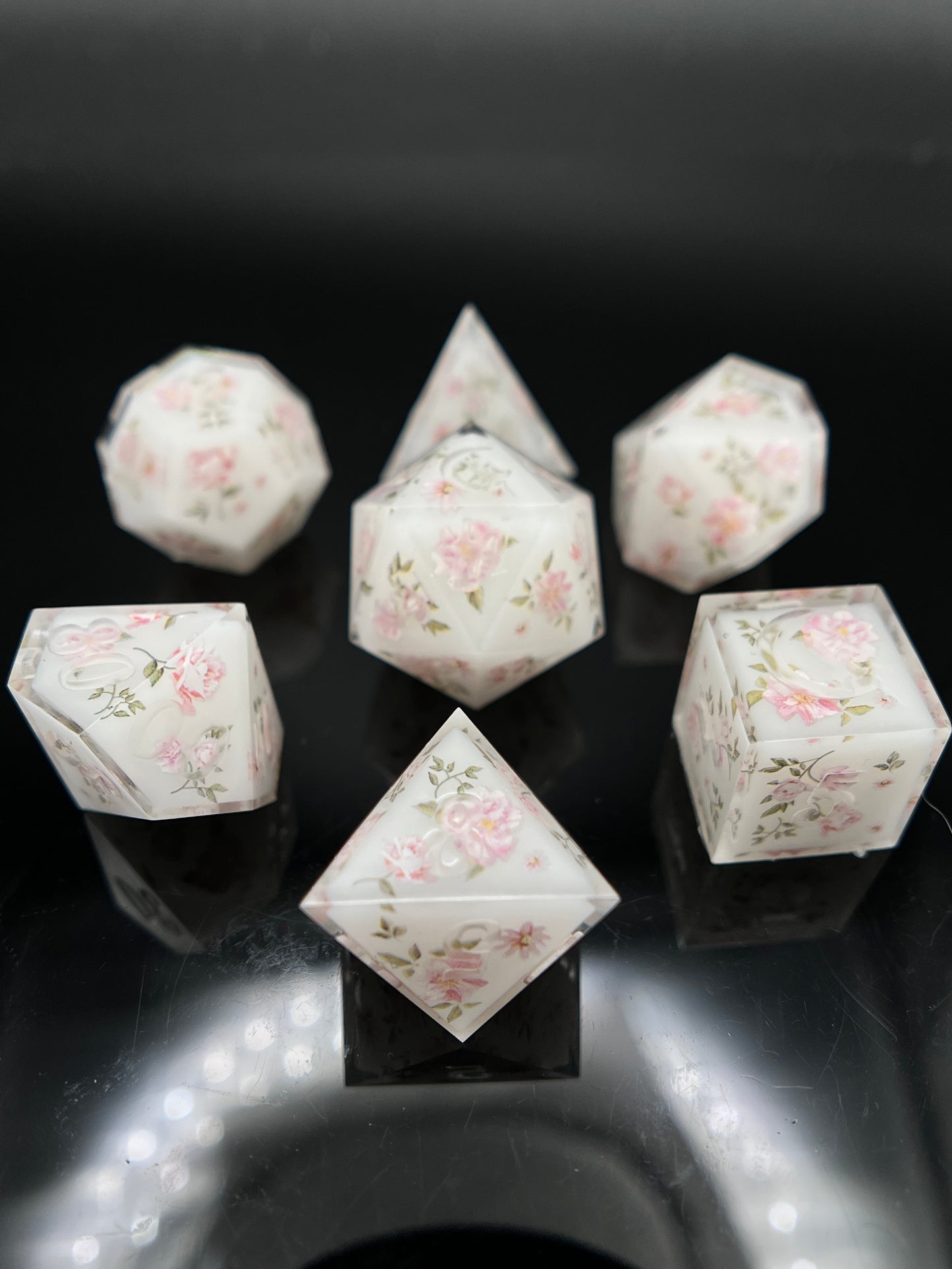 "Victorian Rose" 7pc Dice Set