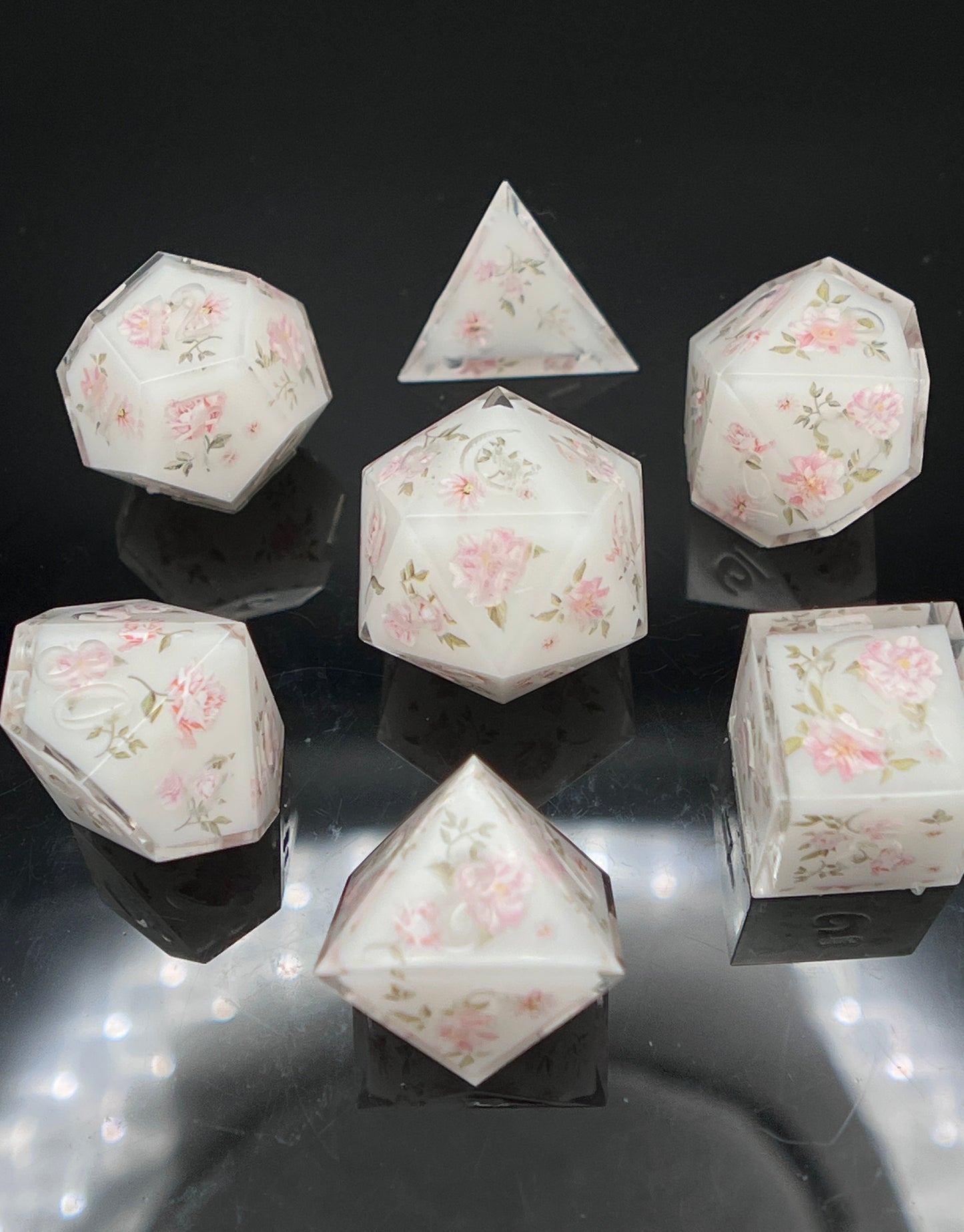 "Victorian Rose" 7pc Dice Set