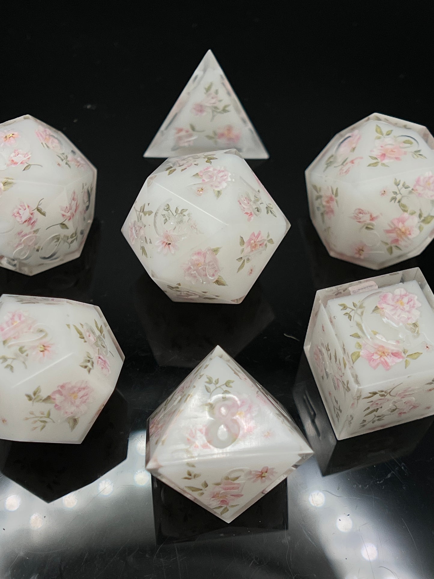 "Victorian Rose" 7pc Dice Set