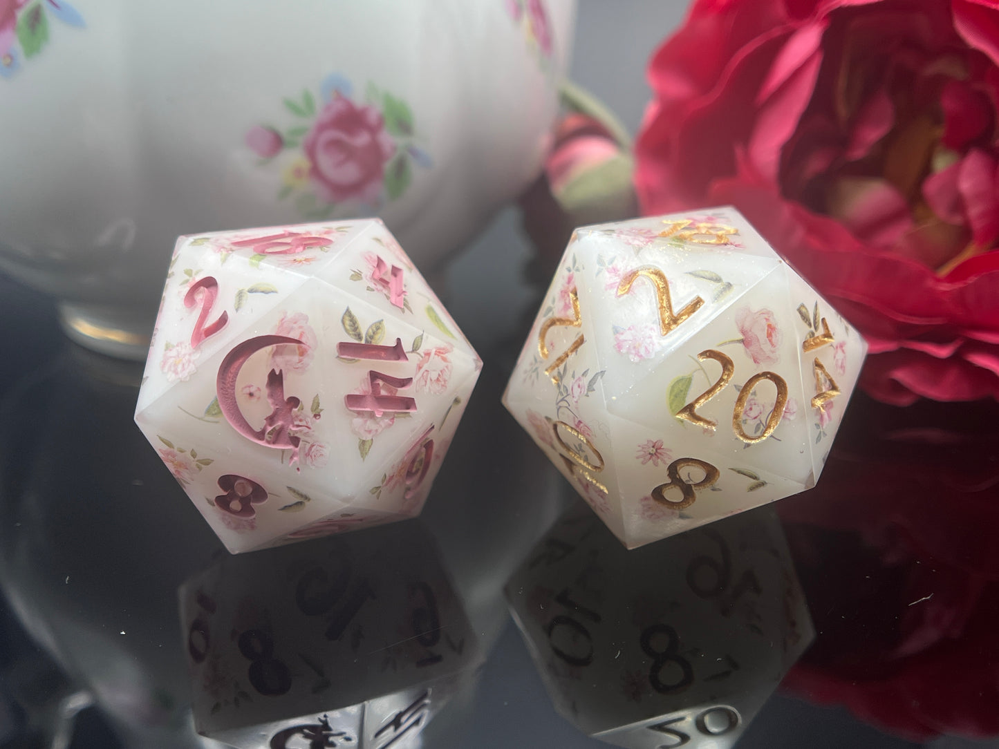 Victorian Rose Jumbo D20 - 32mm