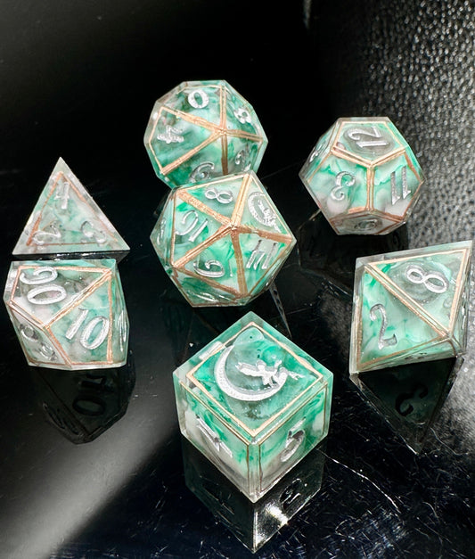 "Aphrodite's Locket" 7pc Terrarium Dice Set