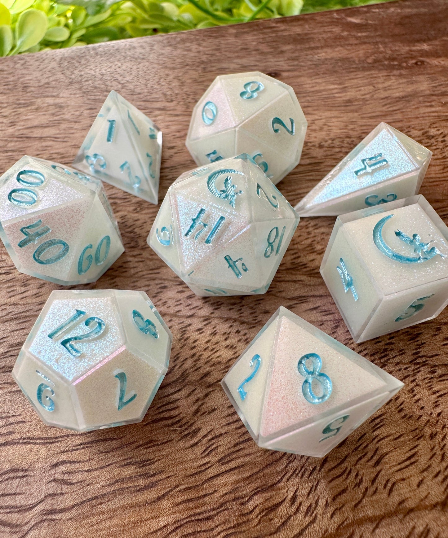 "Enchanted Frost" 8pc Dice Set