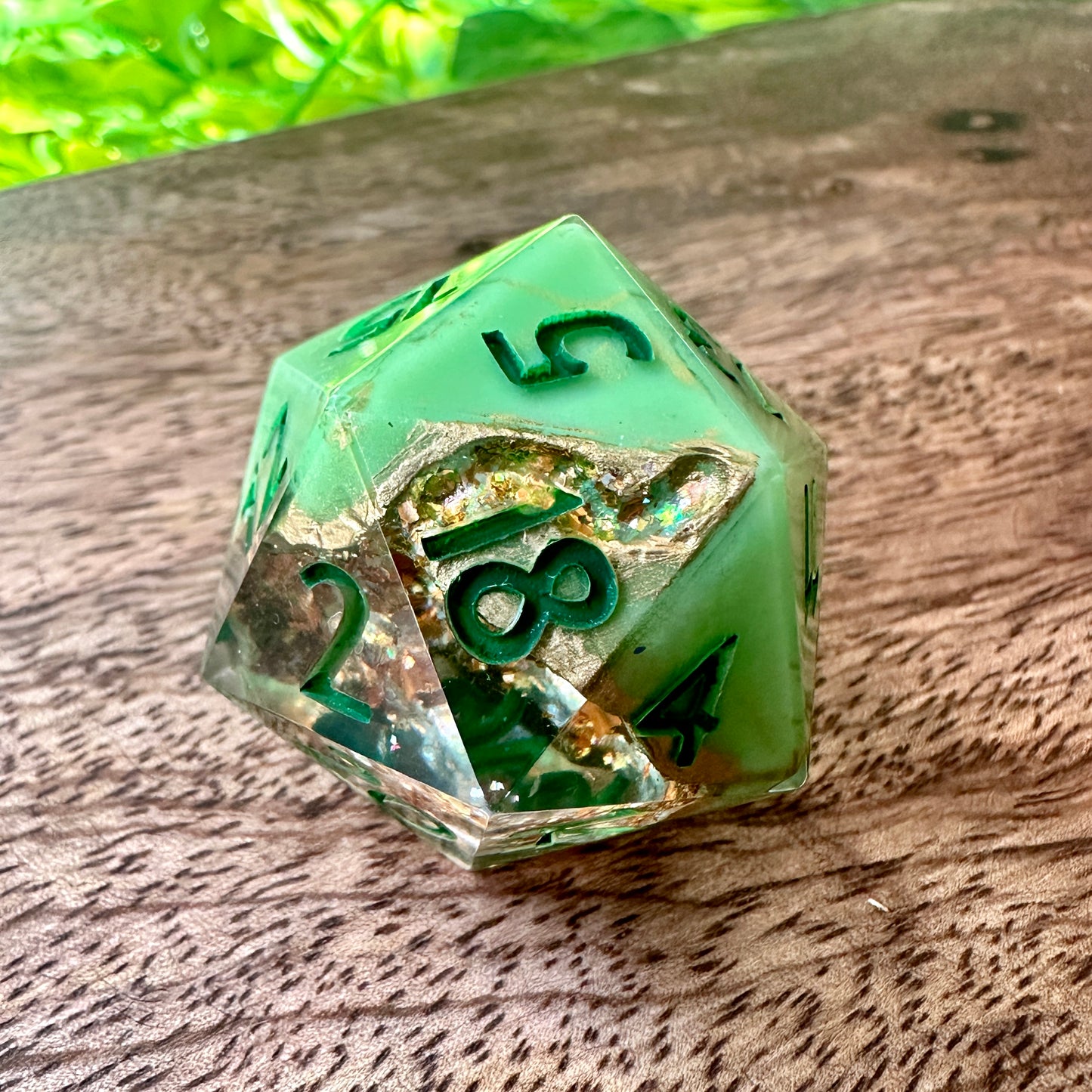 "Goldleaf" - Geode D20