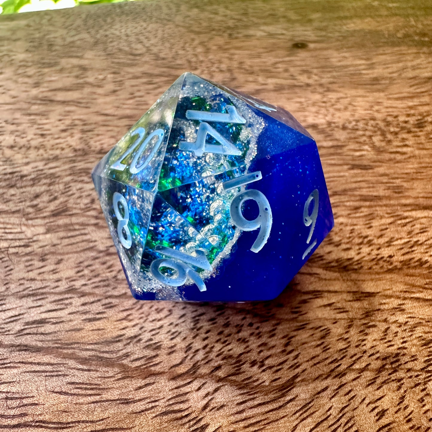 "Plane of Water" - Geode D20