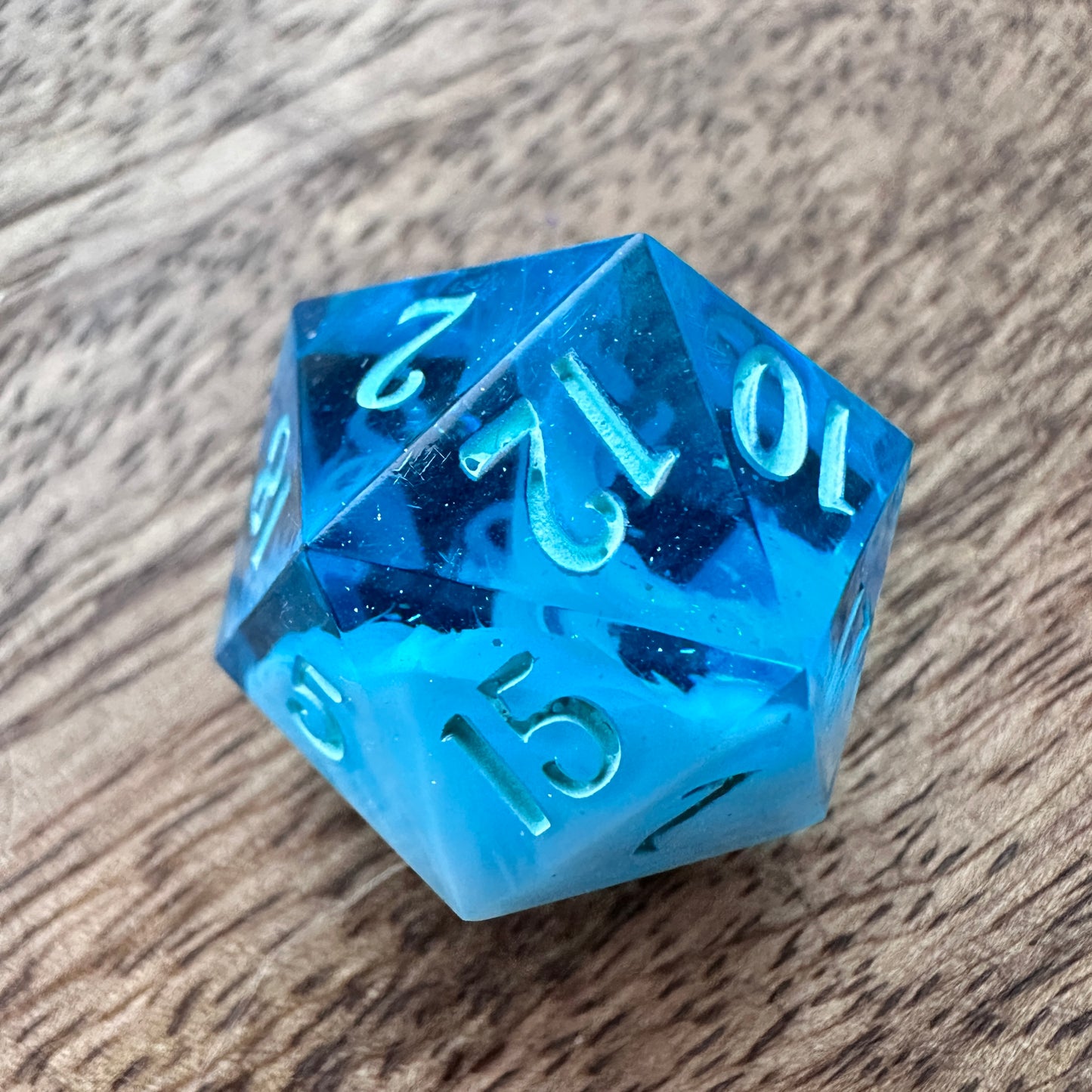 Arctic Shard - 20mm Liquid Core D20