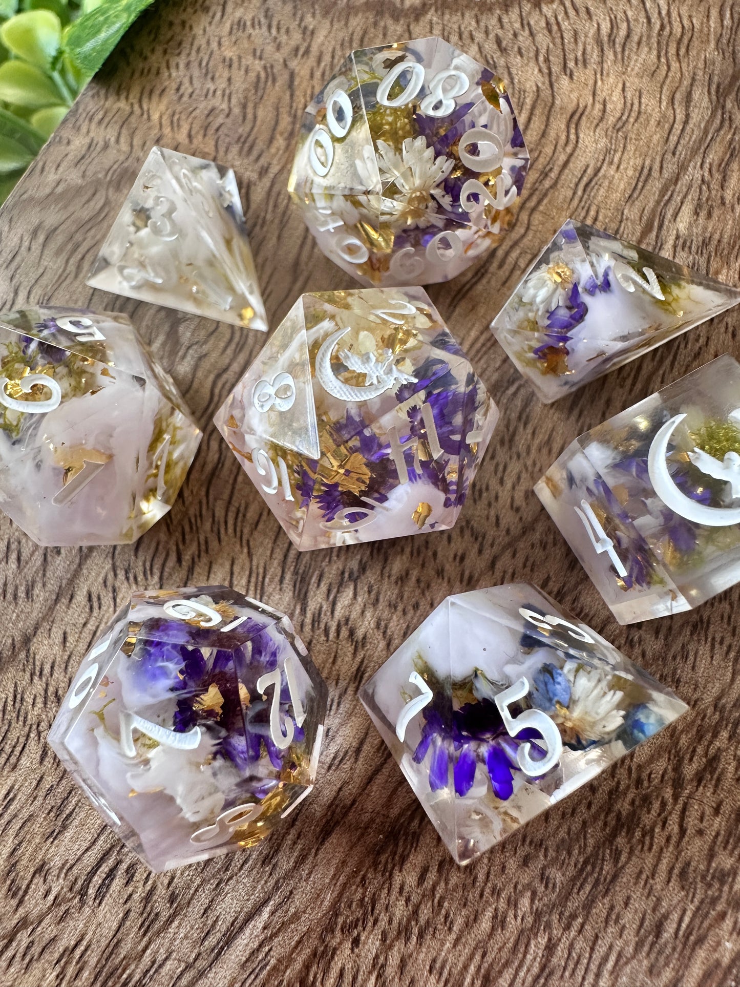 "Moonlit Thistle" 8pc Dice Set