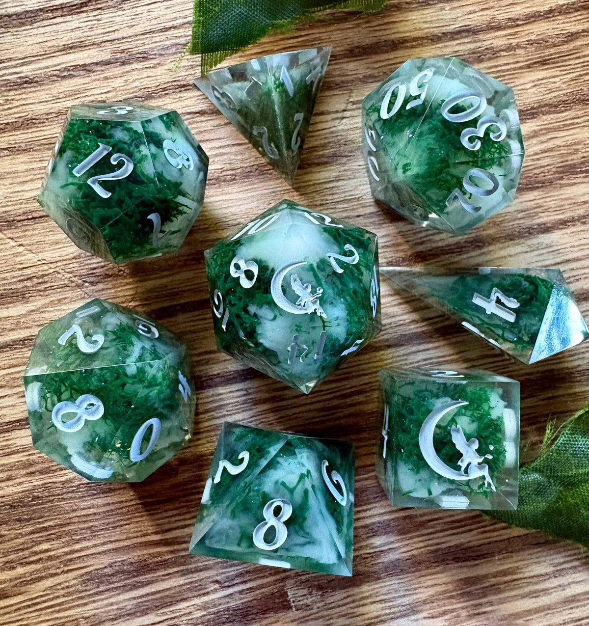 "Shrouded Glade" 8pc Dice Set