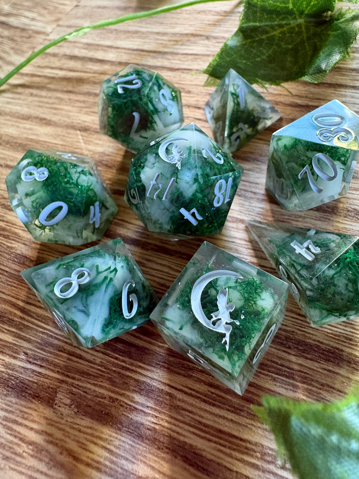 "Shrouded Glade" 8pc Dice Set
